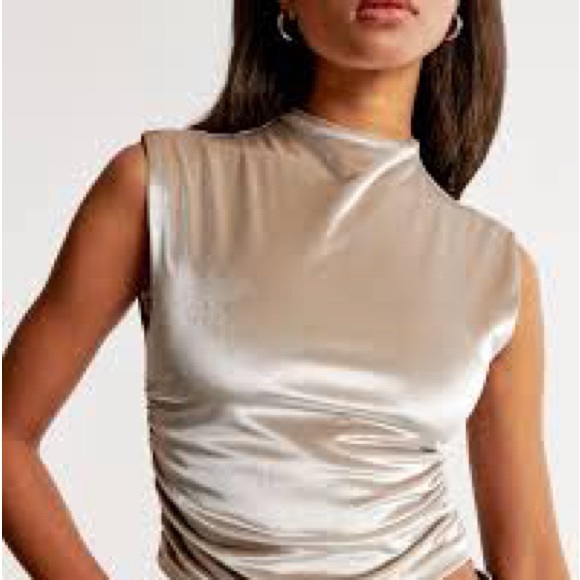 Abercrombie Paloma Velvet Top - Picture 2 of 6